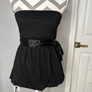 Elegant Black Strapless Balloon Shirt